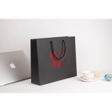 Logo Customized Die Cut Taschen für Kleidung Verpackung